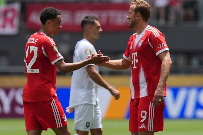 Der Klassiker Preview: Bayern Munich vs Borussia Dortmund Countdown